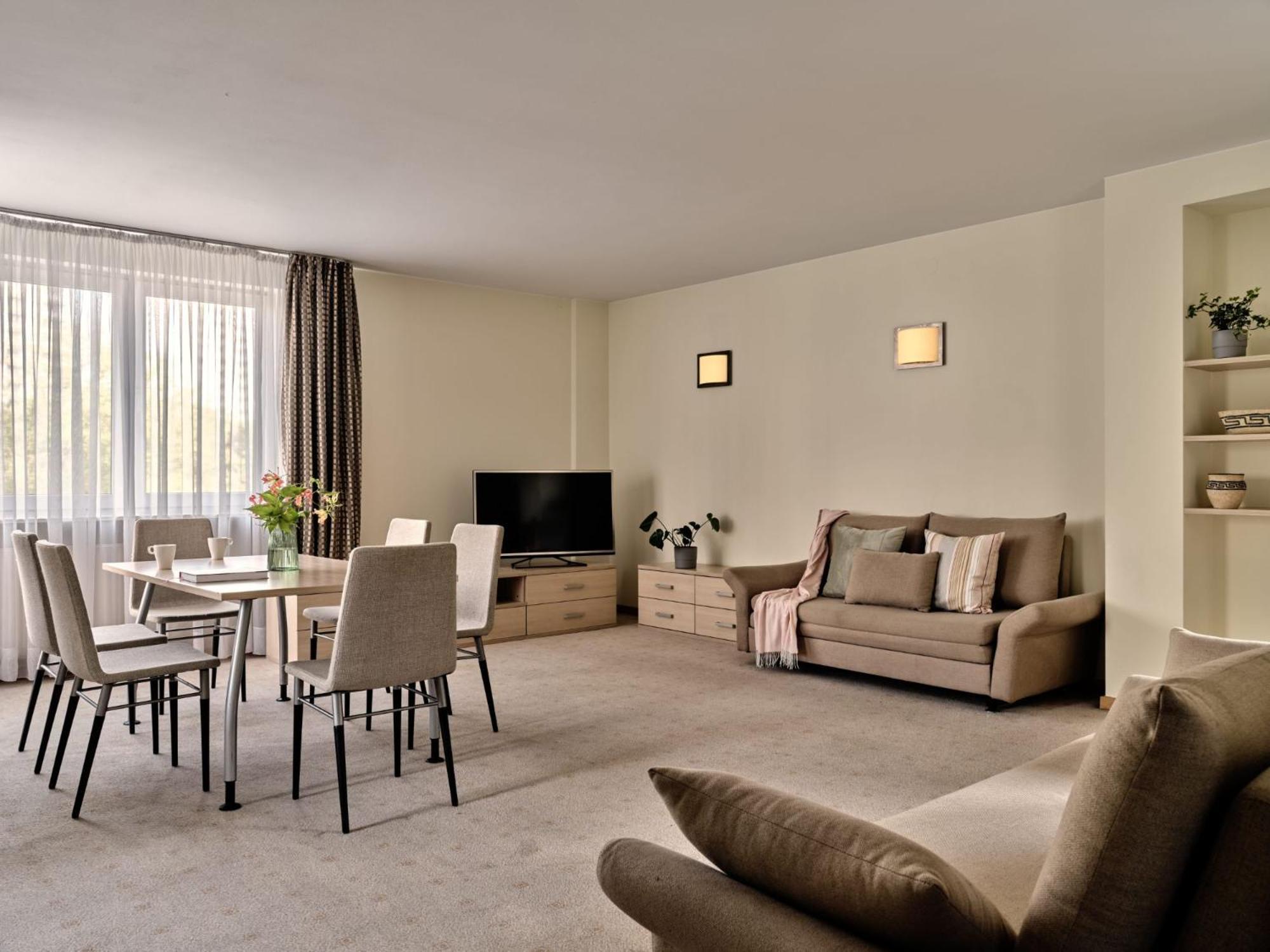Apartamenty Media Park Warszawa Exteriör bild